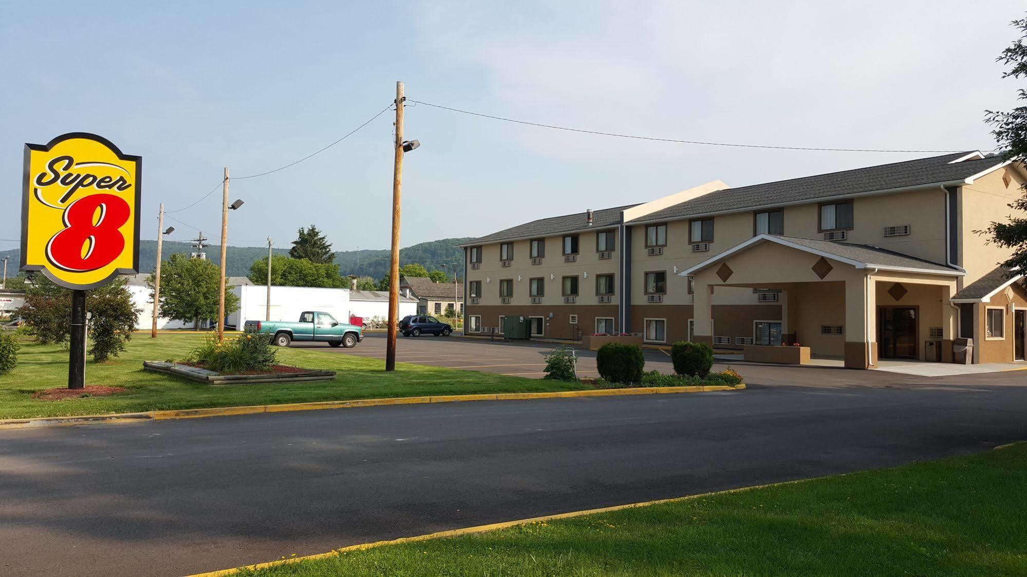 Super 8 By Wyndham Bath Hammondsport Area Motel Dış mekan fotoğraf